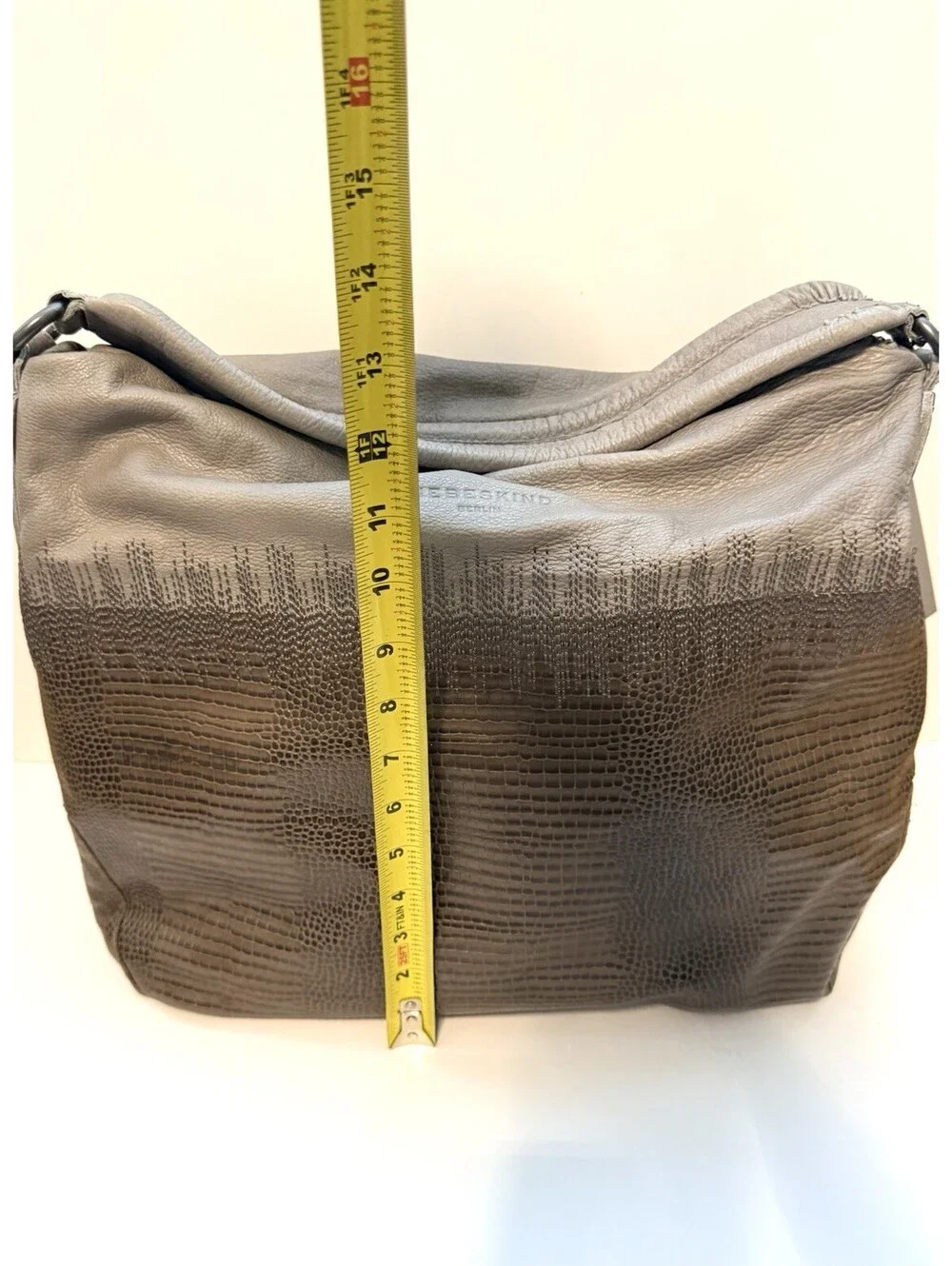 Liebeskind Berlin Leather Hobo Shoulder Bag Taupe Lizard Embossed NWT Dust Bag - Picture 3 of 9